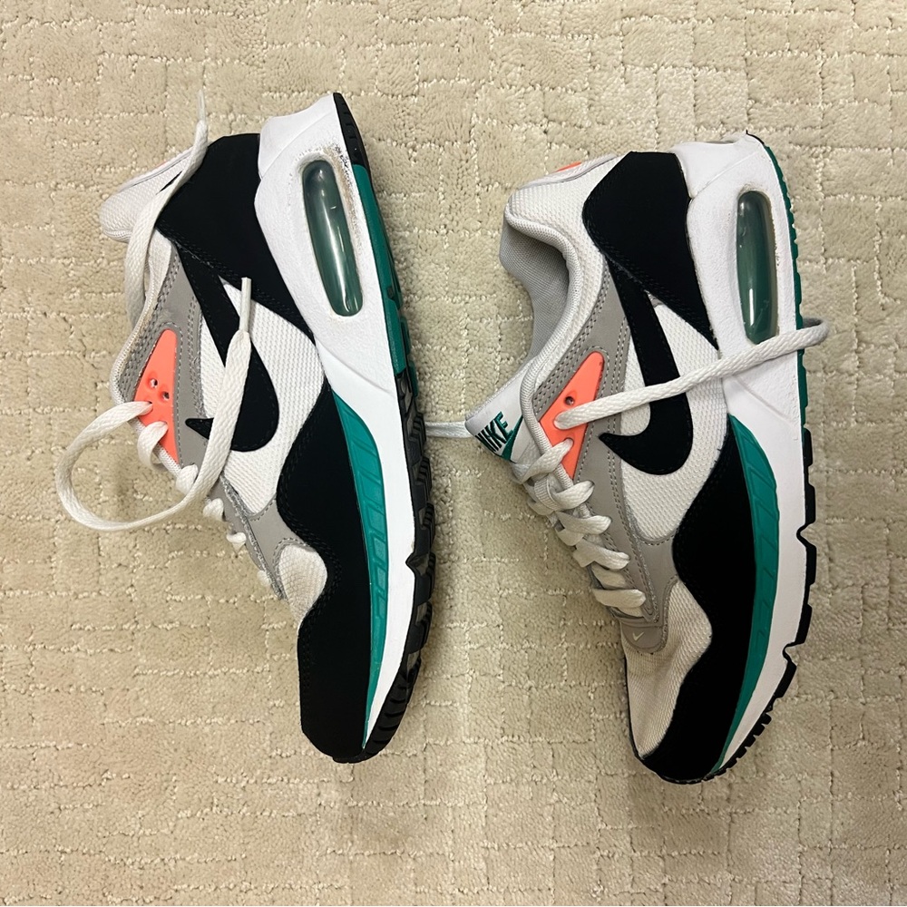 Nike Women's Black, White, and Teal Sneakers